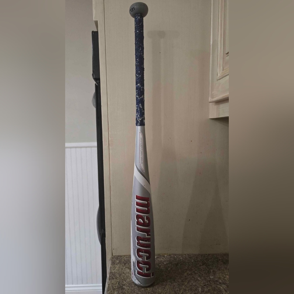 Marucci CAT9 Baseball Bat with Blue Grip